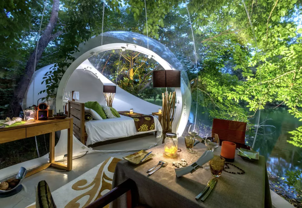 small inflatable bubble tent