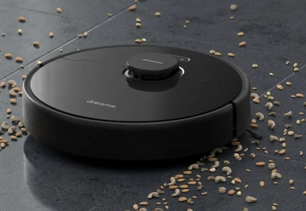 clean smart robot vacuum cleaner